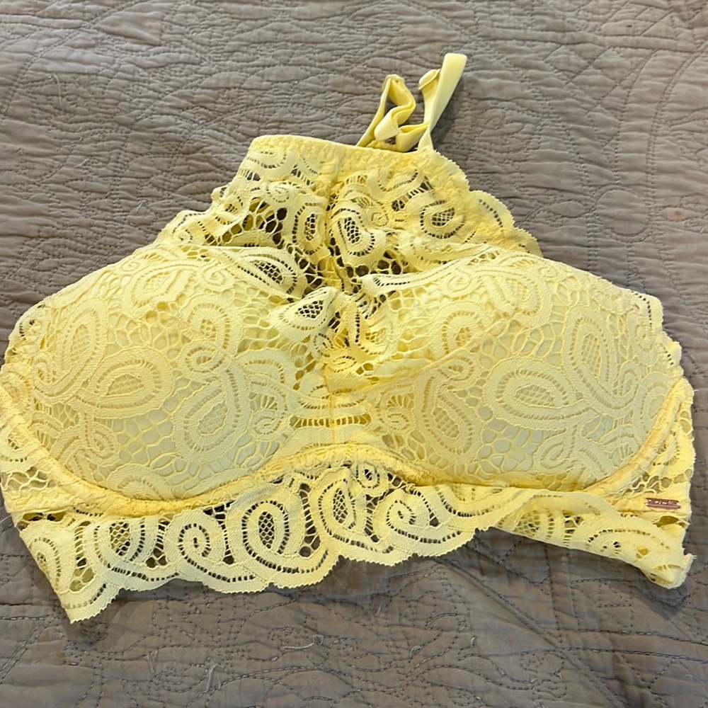 PINK high neck lacy bra